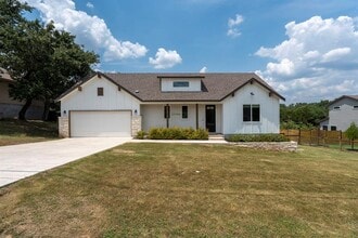 Building Photo - 22206 Briarcliff Dr