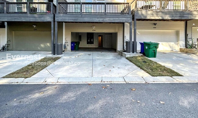 Building Photo - 1290 Brookins Trl