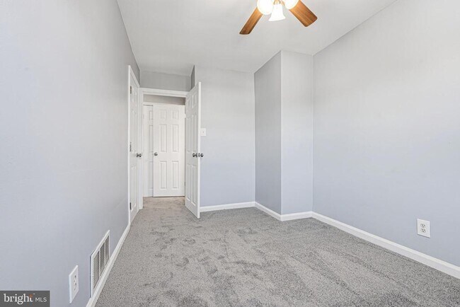 Building Photo - 7532 Rabon Ave