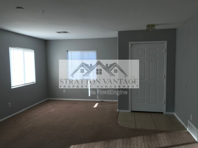 Building Photo - 12525 W Rosewood Ln