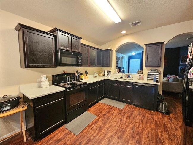 Building Photo - 1608 Monte Vista Dr
