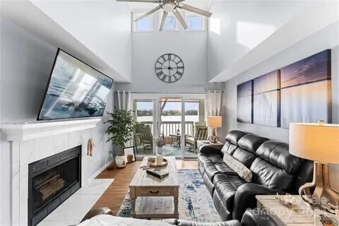 Lake Norman Views! - 948 Southwest Dr