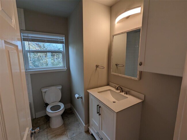 Building Photo - 4526 Avenue H