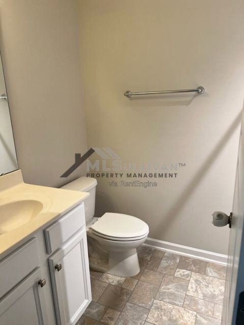Building Photo - 1126 Metropolitan Dr