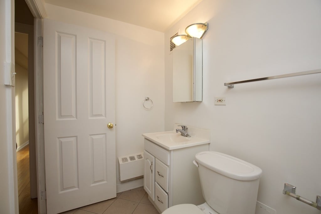 Building Photo - 4180 N Marine Dr