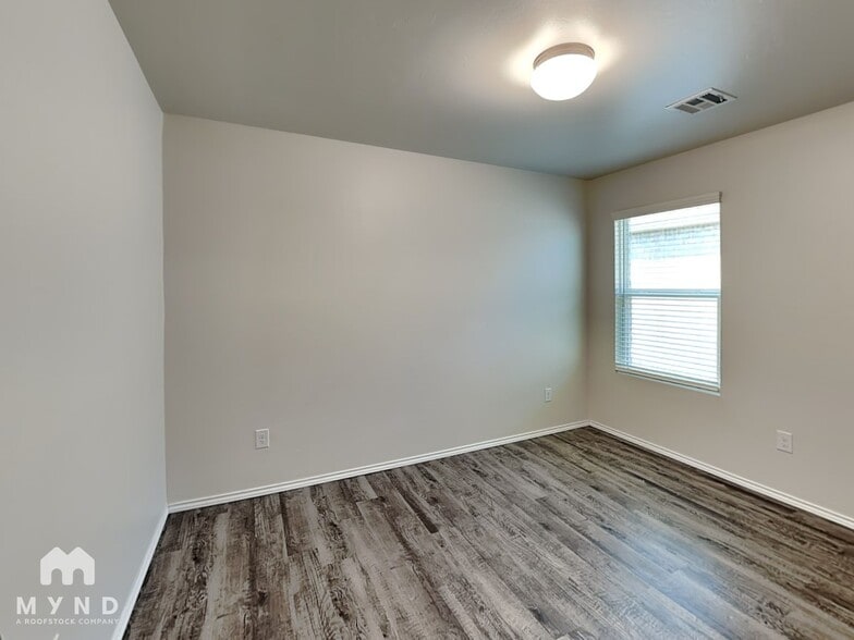 Building Photo - 12101 Jude Way