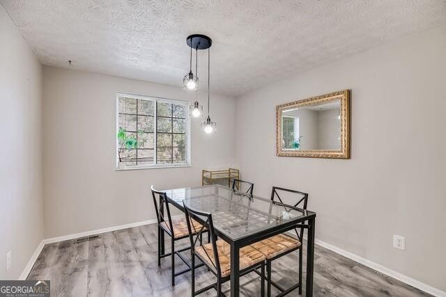 Building Photo - 6413 Wedgewood Trce