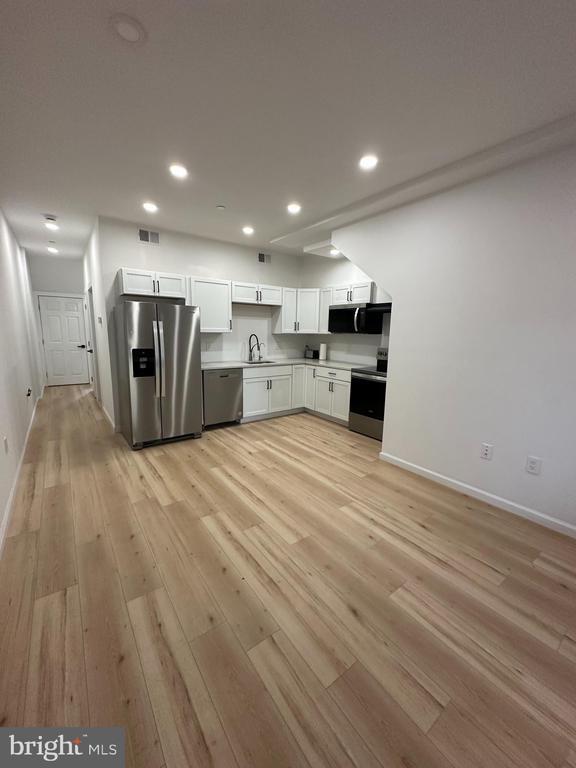 Building Photo - 1925 H St NE