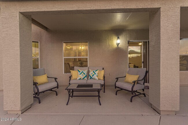 Building Photo - 31748 N Blackfoot Dr