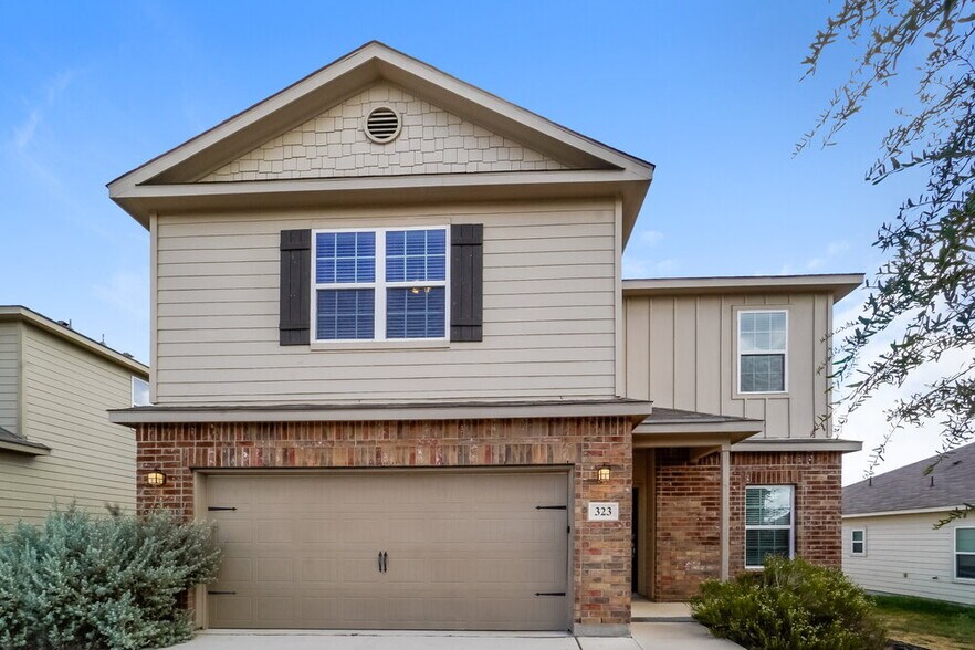 Primary Photo - 323 Krieghoff Wy