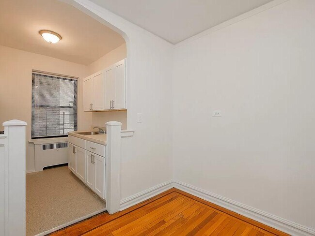 Building Photo - 1855 Grand Concourse