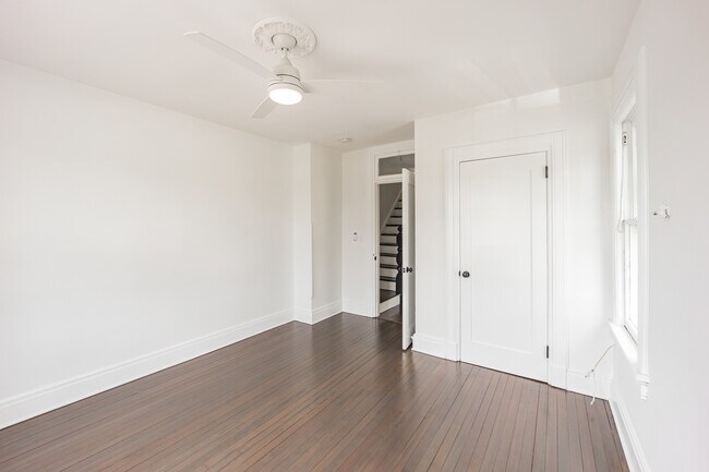 Building Photo - 62 Shrewsbury Ave