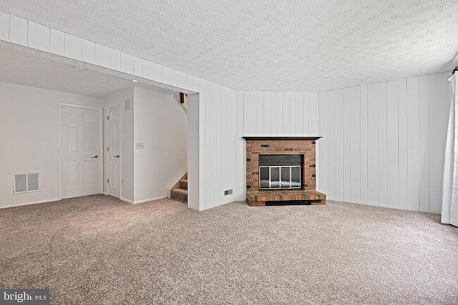 Building Photo - 1646 Barnstead Dr