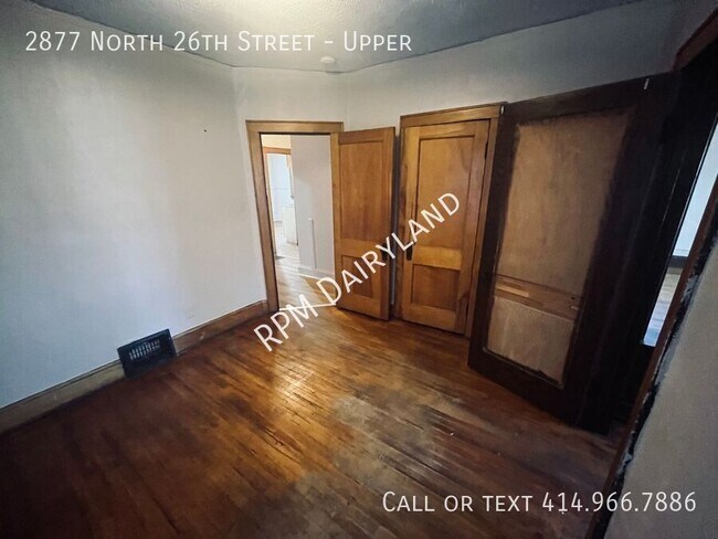 Building Photo - 2877 N 26th St