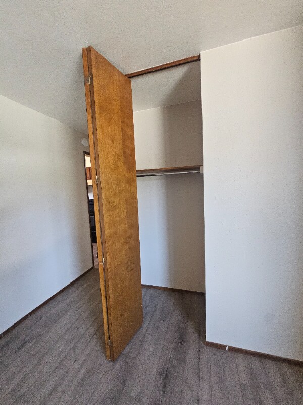 Building Photo - 203 W Larch St
