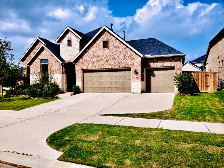 Primary Photo - 5714 Remington Briar Ct