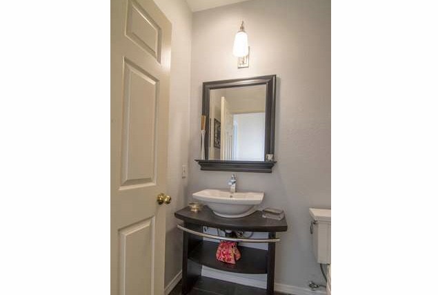 guest bathroom - 4313 Van Nuys Blvd