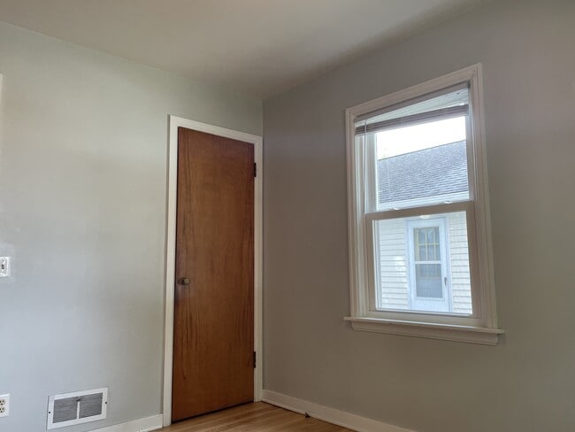 Building Photo - 2925 Stevens St