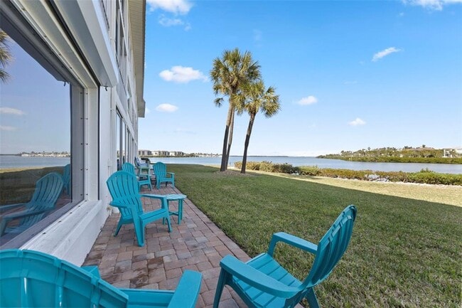 Building Photo - 3330 Gulf of Mexico Dr