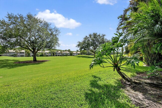 Building Photo - 4553 Barclay Fair Way