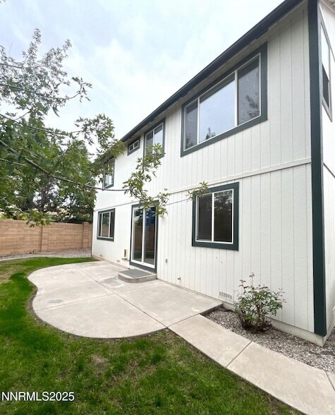 Building Photo - 1998 Amber Leaf Ct