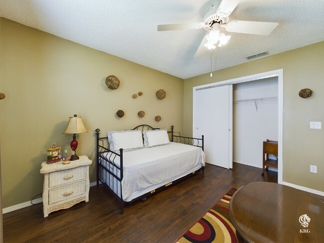 Building Photo - MOVE-IN SPECIAL! $500 OFF 1ST MONTHS RENT ...