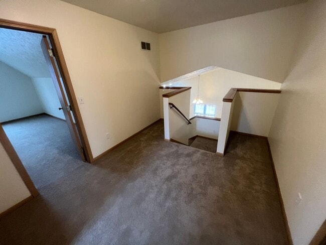 Building Photo - Beautiful 3-Bedroom Single Family Home in ...