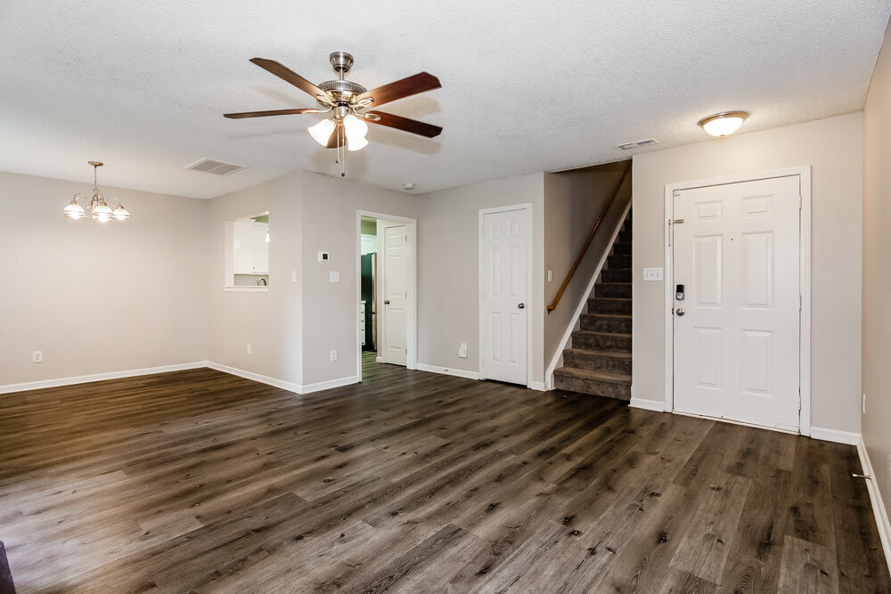 Building Photo - 120 W Walnut Ave