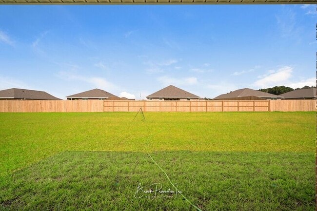 Building Photo - 5571 Hebron Rd