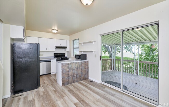 Building Photo - 61 Woodlake Ct