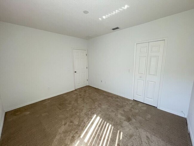 Building Photo - Bella Pointe-3641 Sail Harbor Dr Kissimmee...