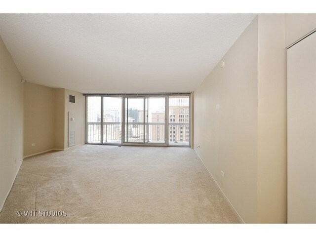 Building Photo - 545 N Dearborn St