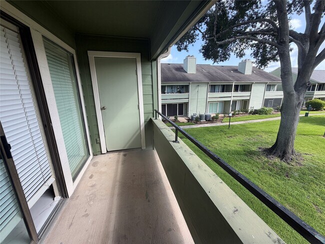 Building Photo - 14777 Wunderlich Dr