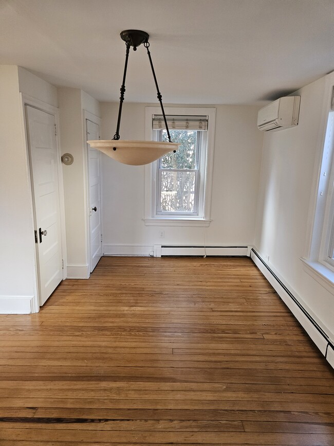 Building Photo - 105 Greene St