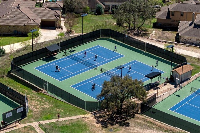 Building Photo - 5201 Kite Tail Dr