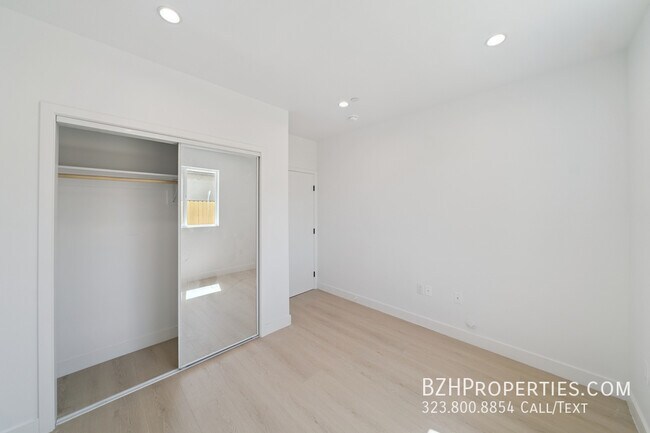 Building Photo - 5655 Case Ave