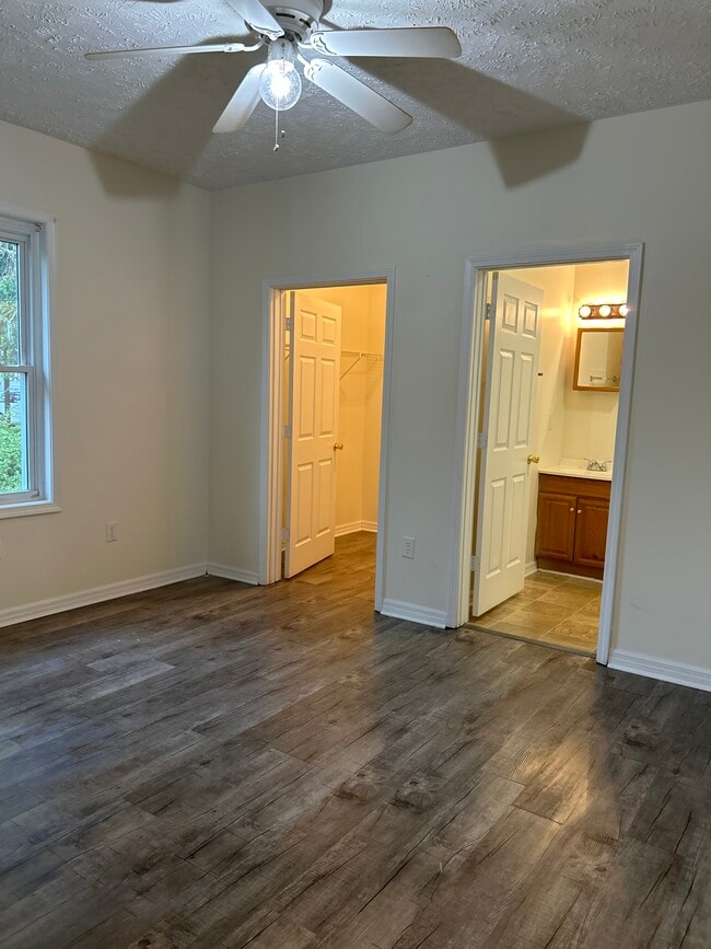 Building Photo - 148 Hannah Pickett First Ave