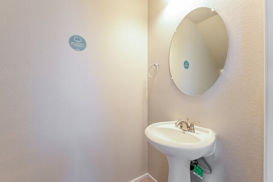 Building Photo - 500 Blushing Maple St