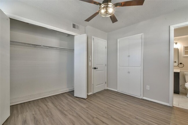 Building Photo - 608 Moraine Ave