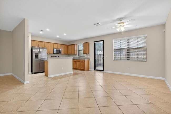 Building Photo - 8435 Blue Cove Way