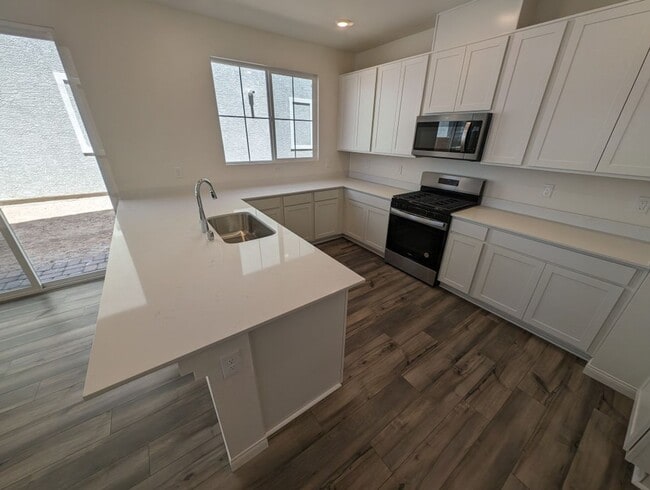 Building Photo - 3659 Almada Ln