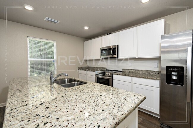 Building Photo - Stunning 2-Story House in Spanish Fort!