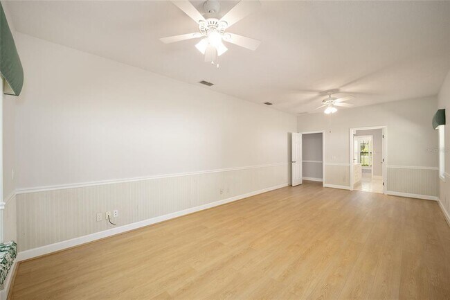 Building Photo - 3025 W Bermuda Dunes Dr