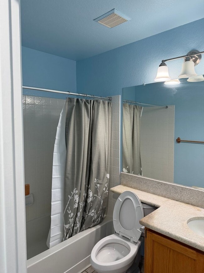 Building Photo - Spacious 3-Bed, 2-Bath One-Story Home in Sacramento!