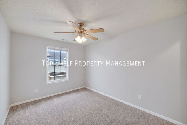 Building Photo - 9125 Greenspire Dr