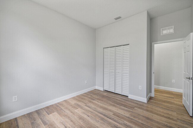 Building Photo - 623 Franklin