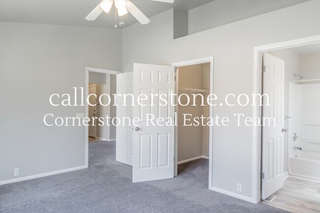 Building Photo - 6506 Summer Grace St