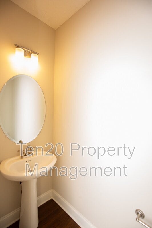 Building Photo - 6002 Townes Way