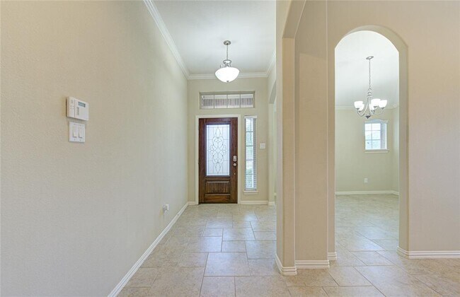 Building Photo - 6710 Trinity Trail Ln