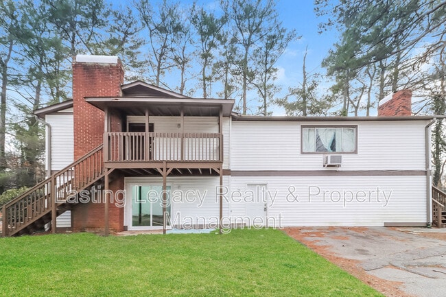 Building Photo - 2333 15th St NE